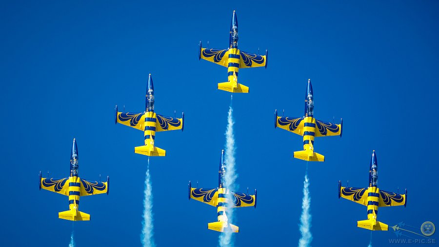 PEL-Baltic-Bees-Jet-Team,-Aero-L-39C-Albatros-Dala-Järna-2015462-scr.jpg - Dala-Järna 2015