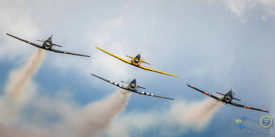 PEL-Team-16,-Noorduyn-Sk16A-(AT-16)-Harvard--Dala-Järna-2015-064-scr.jpg - Dala-Järna 2015